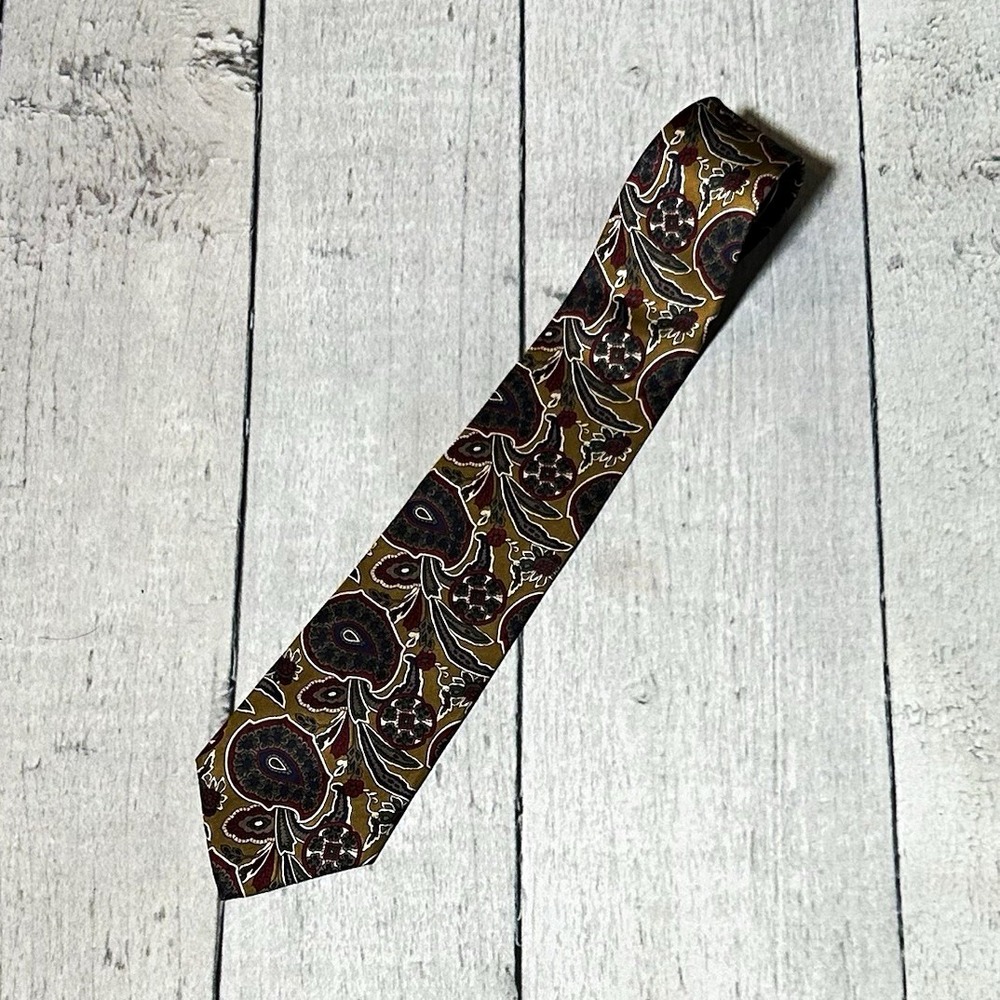 Hastings Bay Men's Brown Burgundy & Gold Paisley Pointed Tie Necktie
